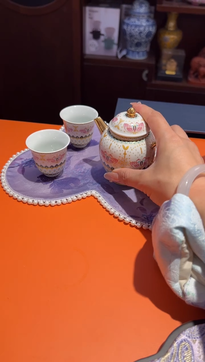 瓷片小乔闪购链接