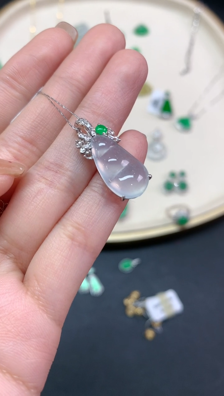 【闪购商品】翡翠吊坠(不含链)18K金镶嵌吊坠A516|5980