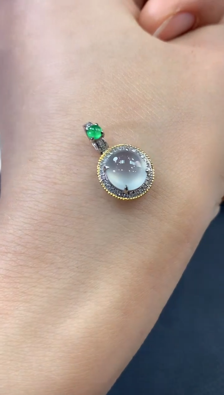 【闪购商品】翡翠吊坠(不含链)18K金镶嵌 B18