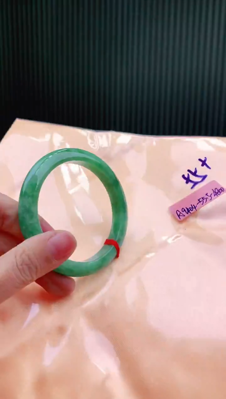 未镶嵌手镯翡翠55+