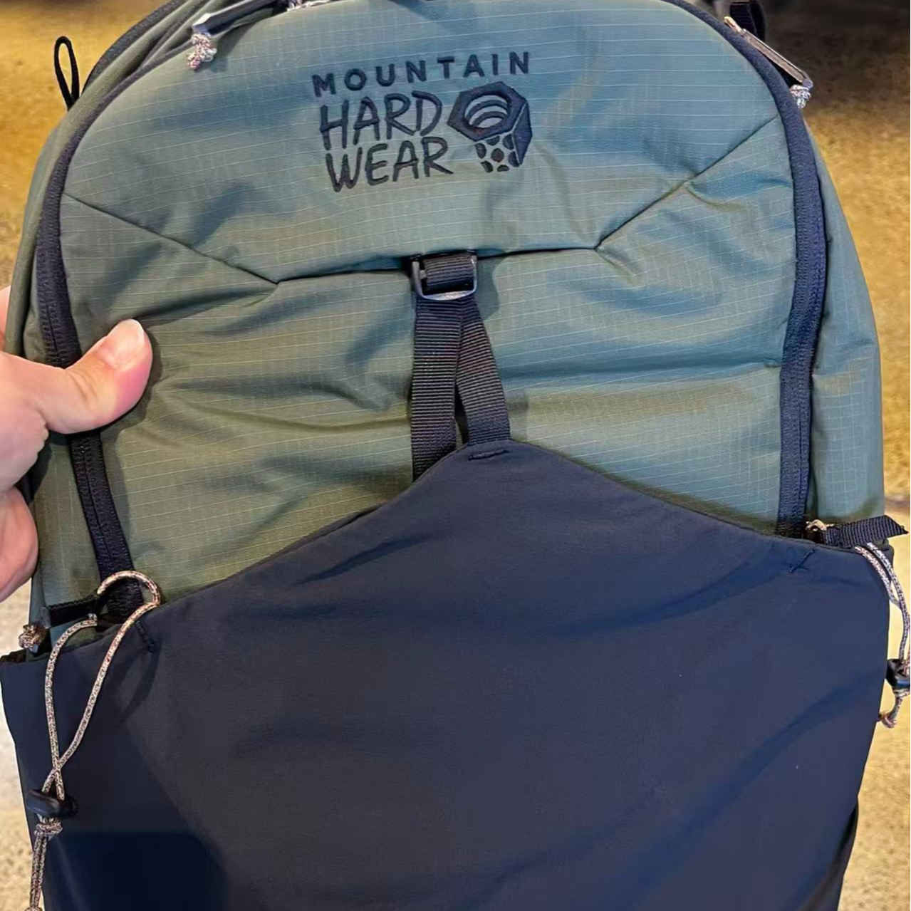 Mountain hardwear/山浩男女同款双肩背包