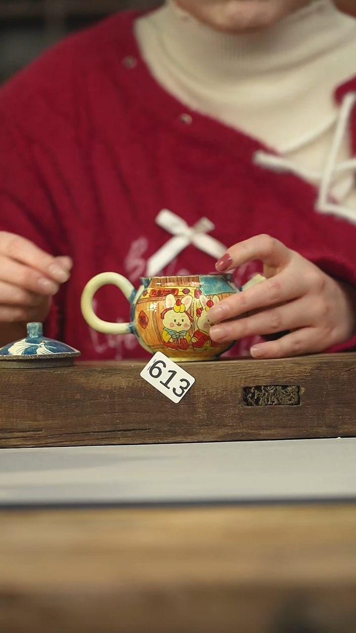 设计师手作款迷糊手绘小茶壶