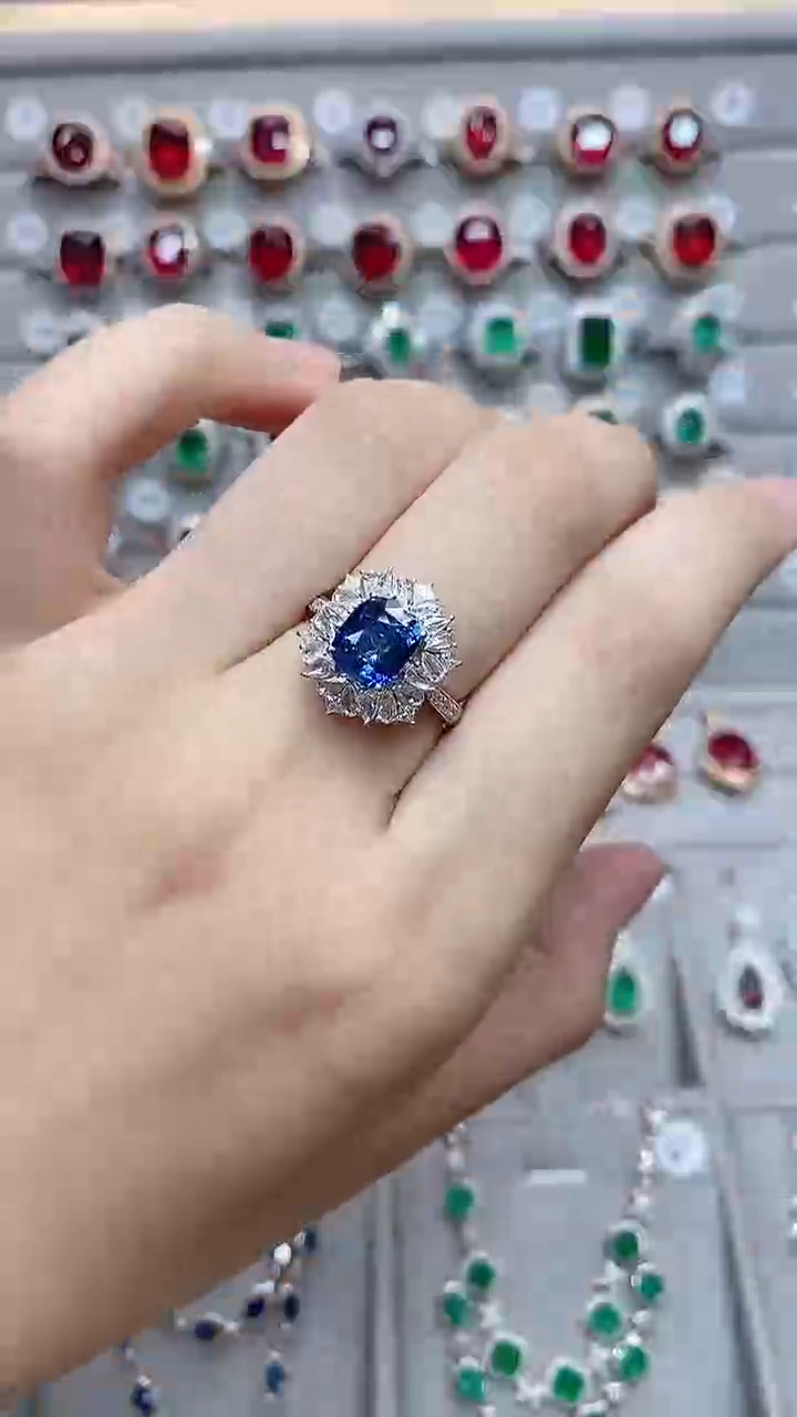 【闪购商品】蓝宝石18K金戒指18K金镶嵌·