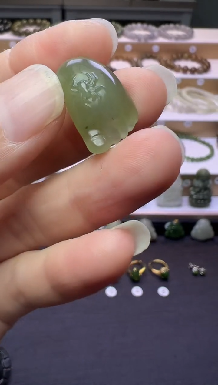 颈饰未镶嵌和田玉139号链接