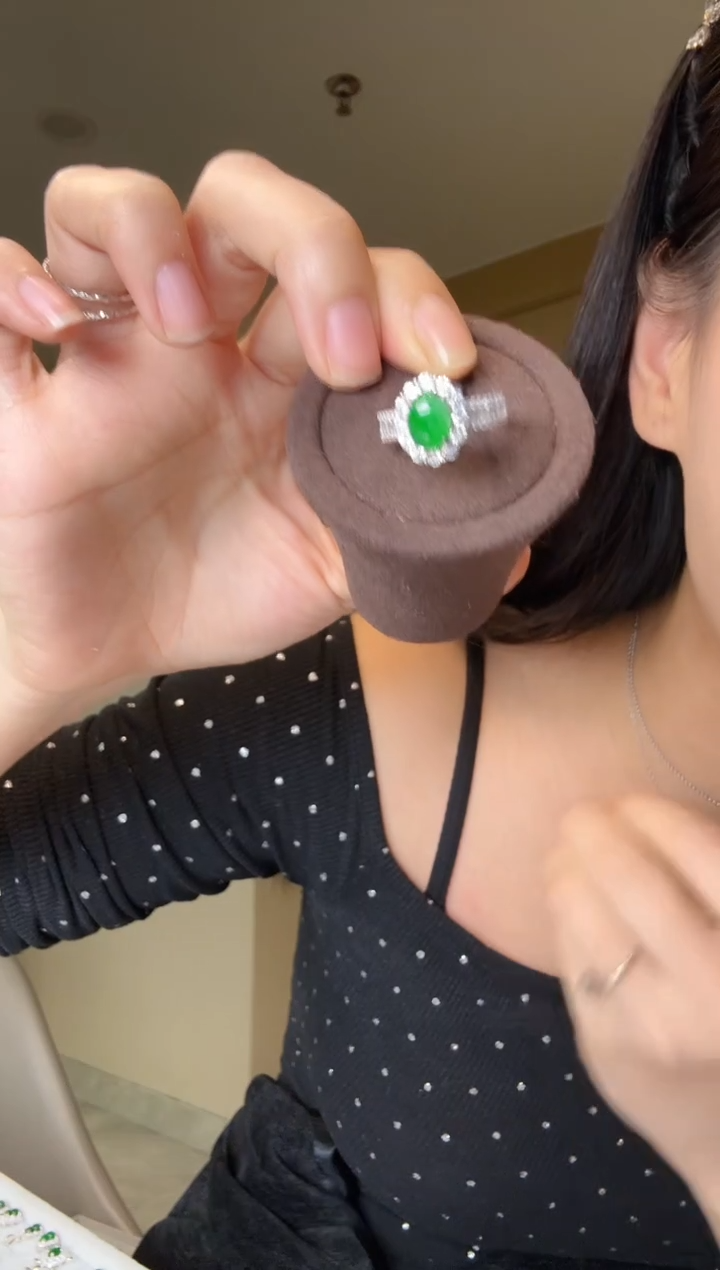 【闪购商品】翡翠戒指银S925镶嵌大蛋面戒指