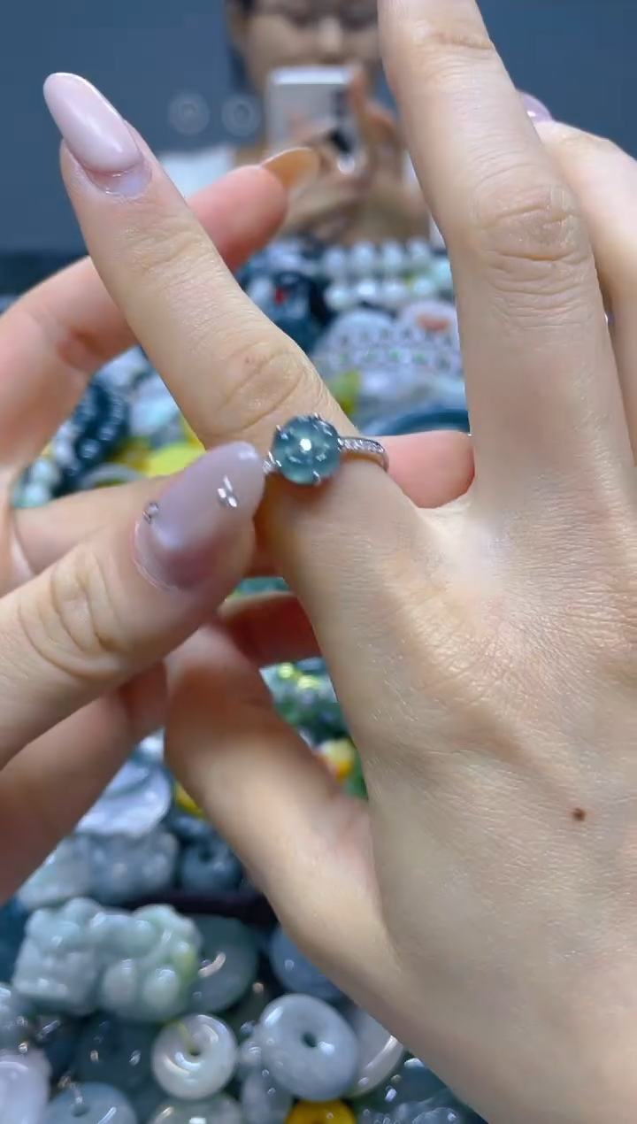 翡翠未镶嵌颈饰/Y/翡翠A货,1件也是批发价