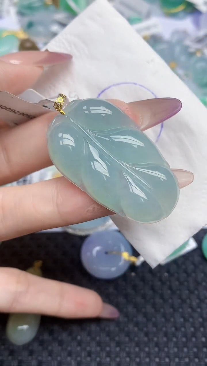 翡翠18K金镶嵌颈饰395   天然翡翠A货  百元以上9米证书费自理