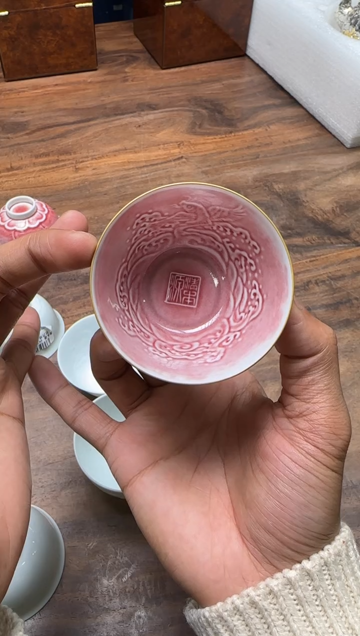 j***y清本源 内模印鳐鱼·颜色釉·豇豆红撇口杯