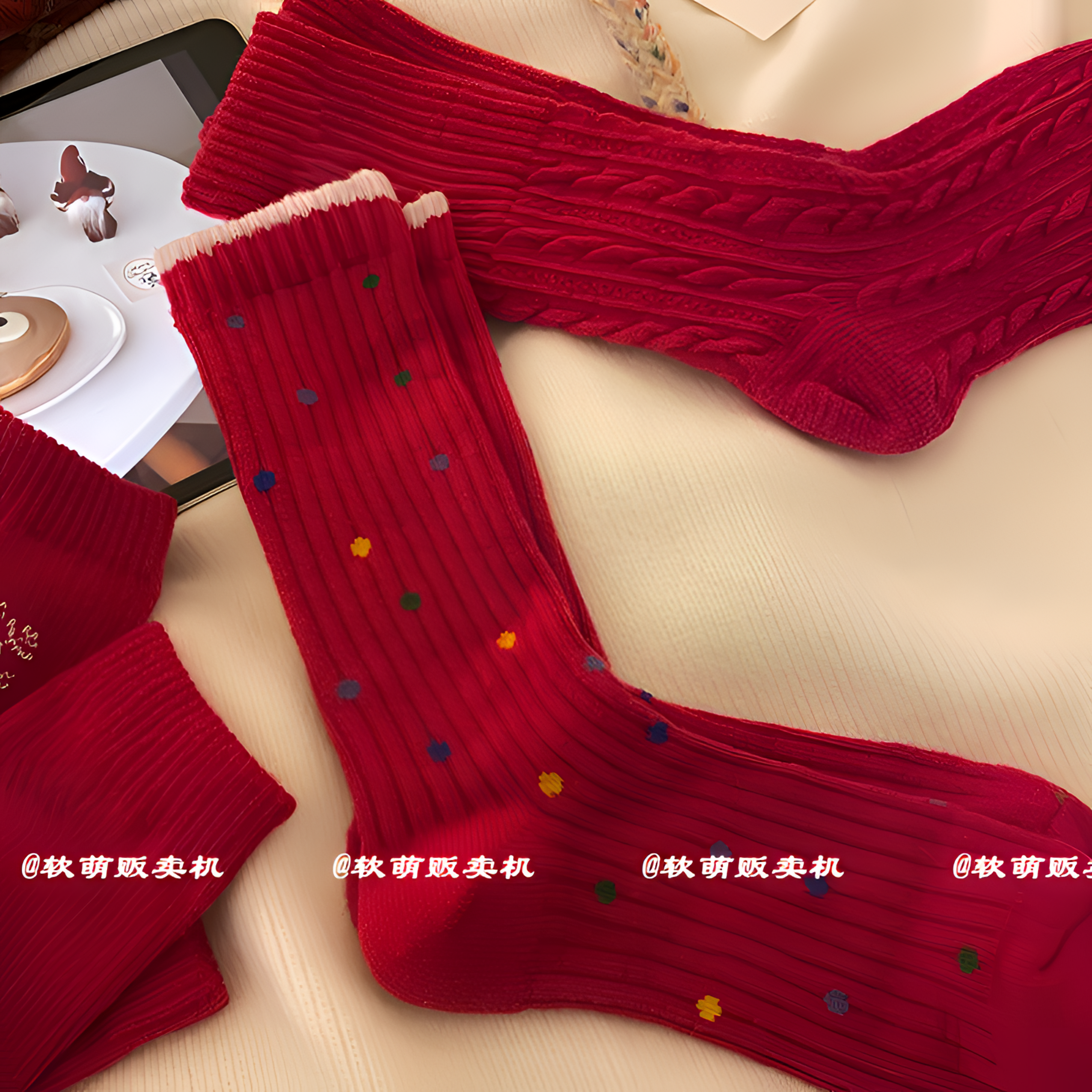 【暖冬本命红】"祝你有始料不及的运气"红色袜子女生本命年中筒袜子