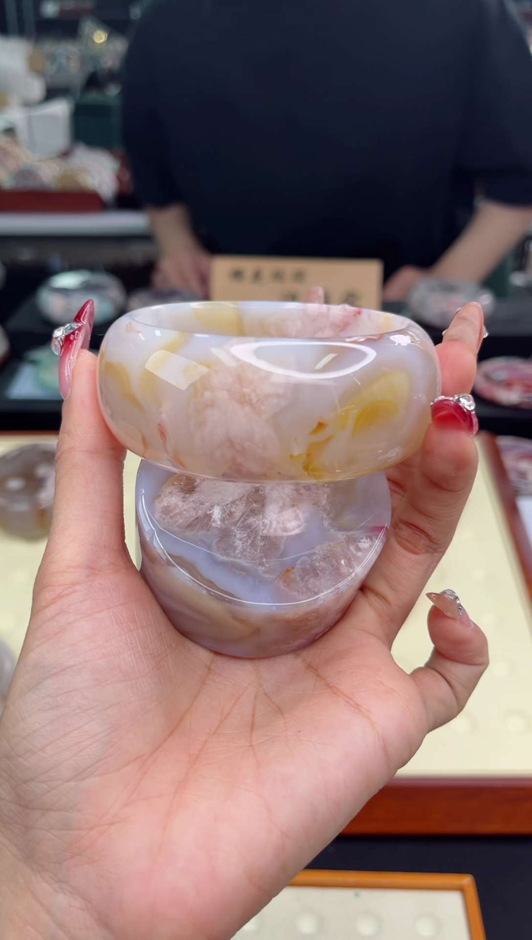 【闪购商品】石英质玉手镯未镶嵌55圈口（赠品镯心）1600041
