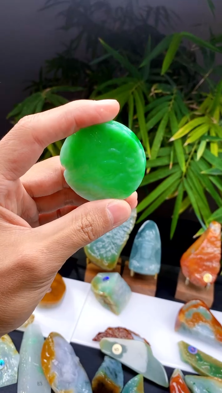 【闪购商品】定制翡翠未镶嵌翡翠