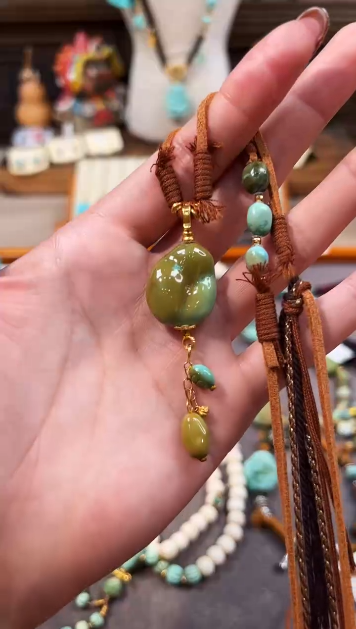 18K金镶嵌绿松石颈饰绿松石项链