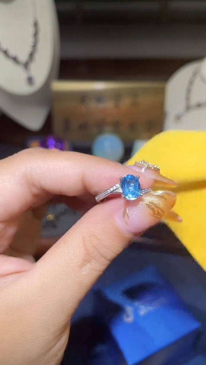 【闪购商品】托帕石戒指银S925镶嵌1111