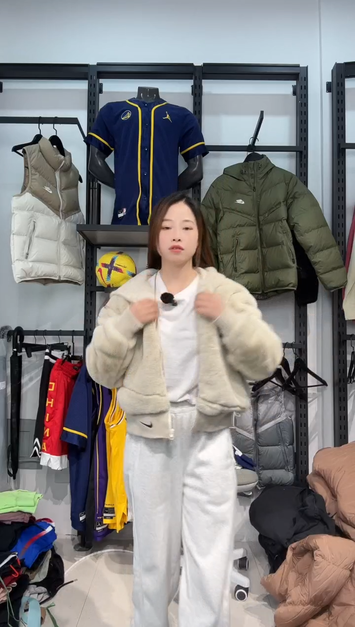 3073闪购编码 Nike/Jordan运动卫衣裤以直播间过款为准 尺码  l