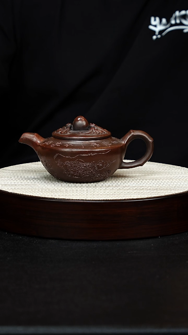 茶壶紫砂寿桃寿桃