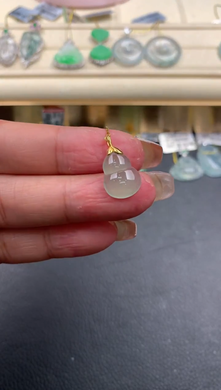 【闪购商品】翡翠颈饰18K金镶嵌D946    