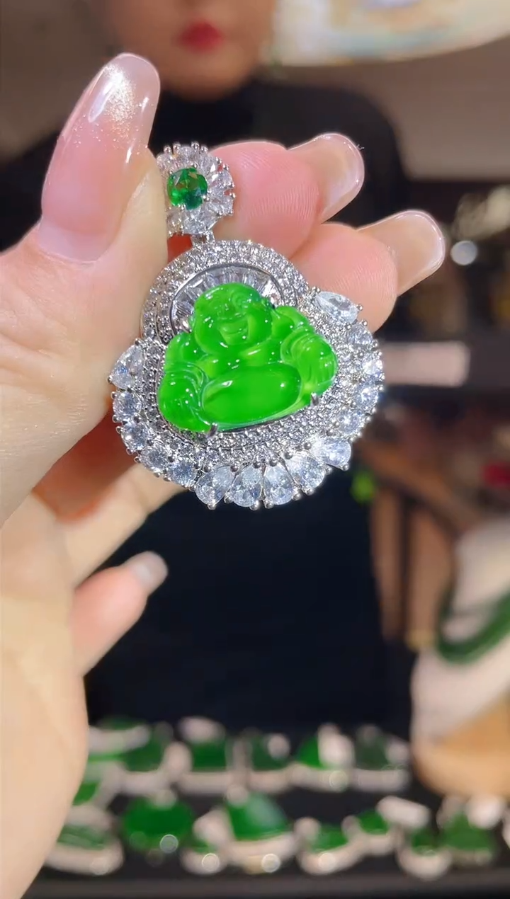 【闪购商品】翡翠吊坠(不含链)未镶嵌多样性发其一