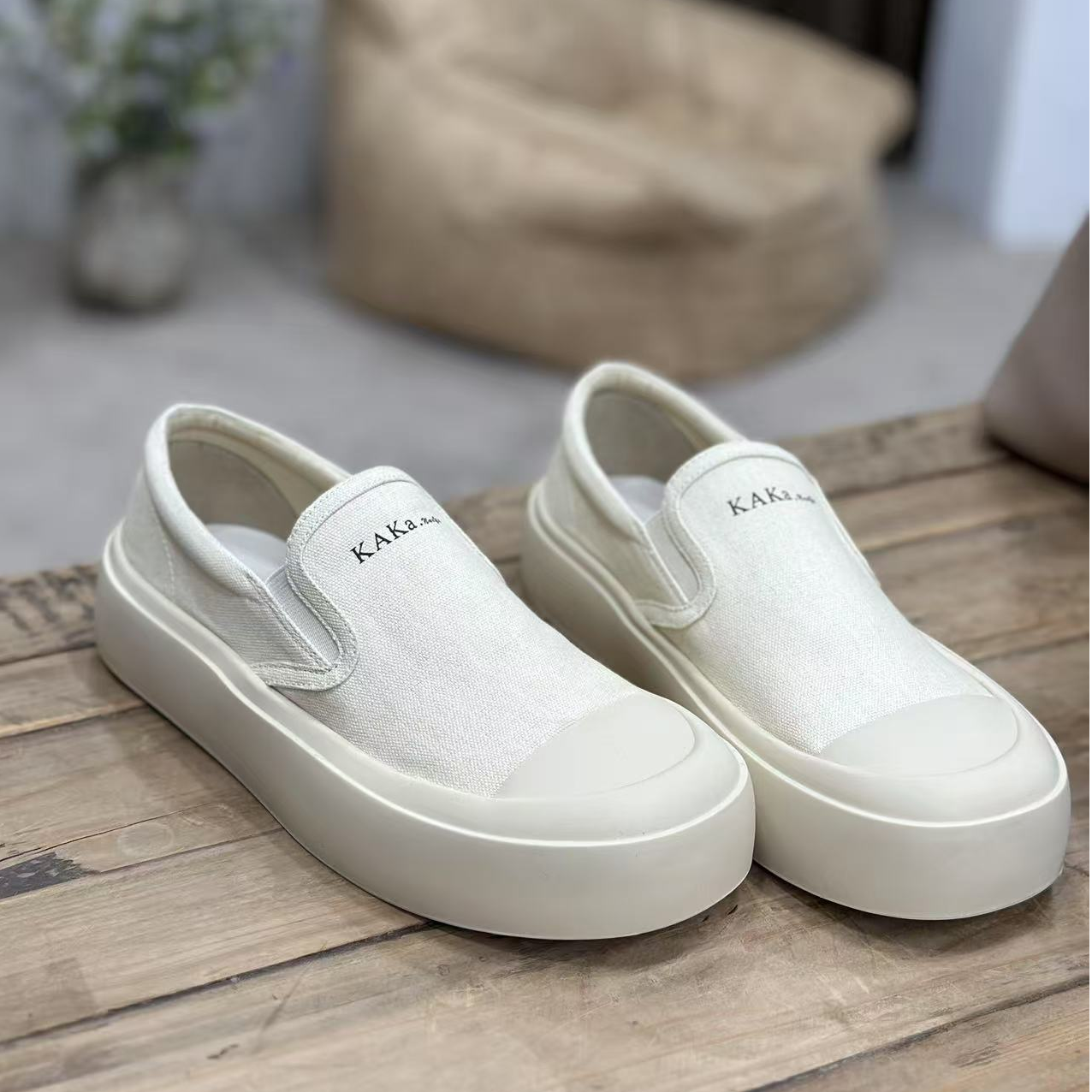KAKA NUOYA  2087  时尚百搭经典休闲帆布板鞋