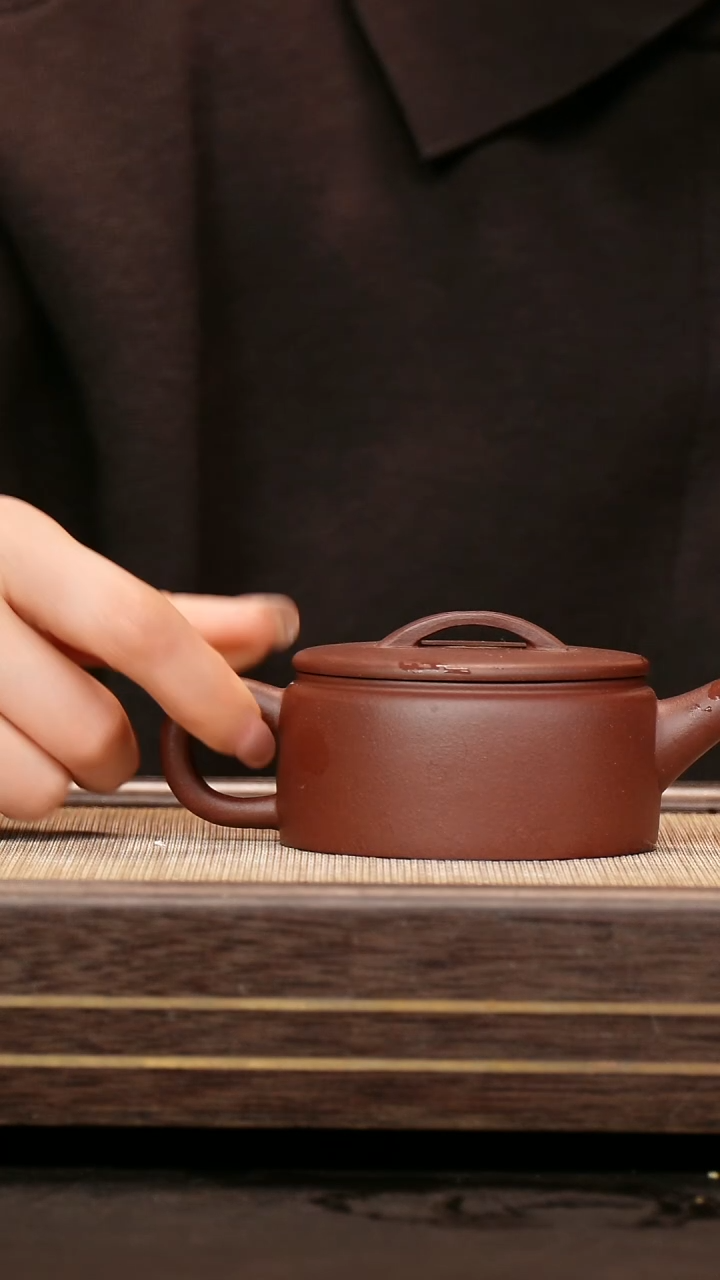 茶壶紫砂中槽清 汉瓦