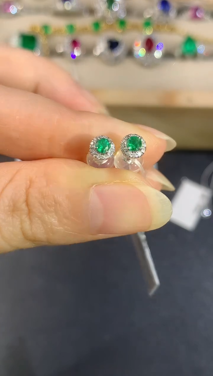 铂Pt950镶嵌耳饰祖母绿D532|1800