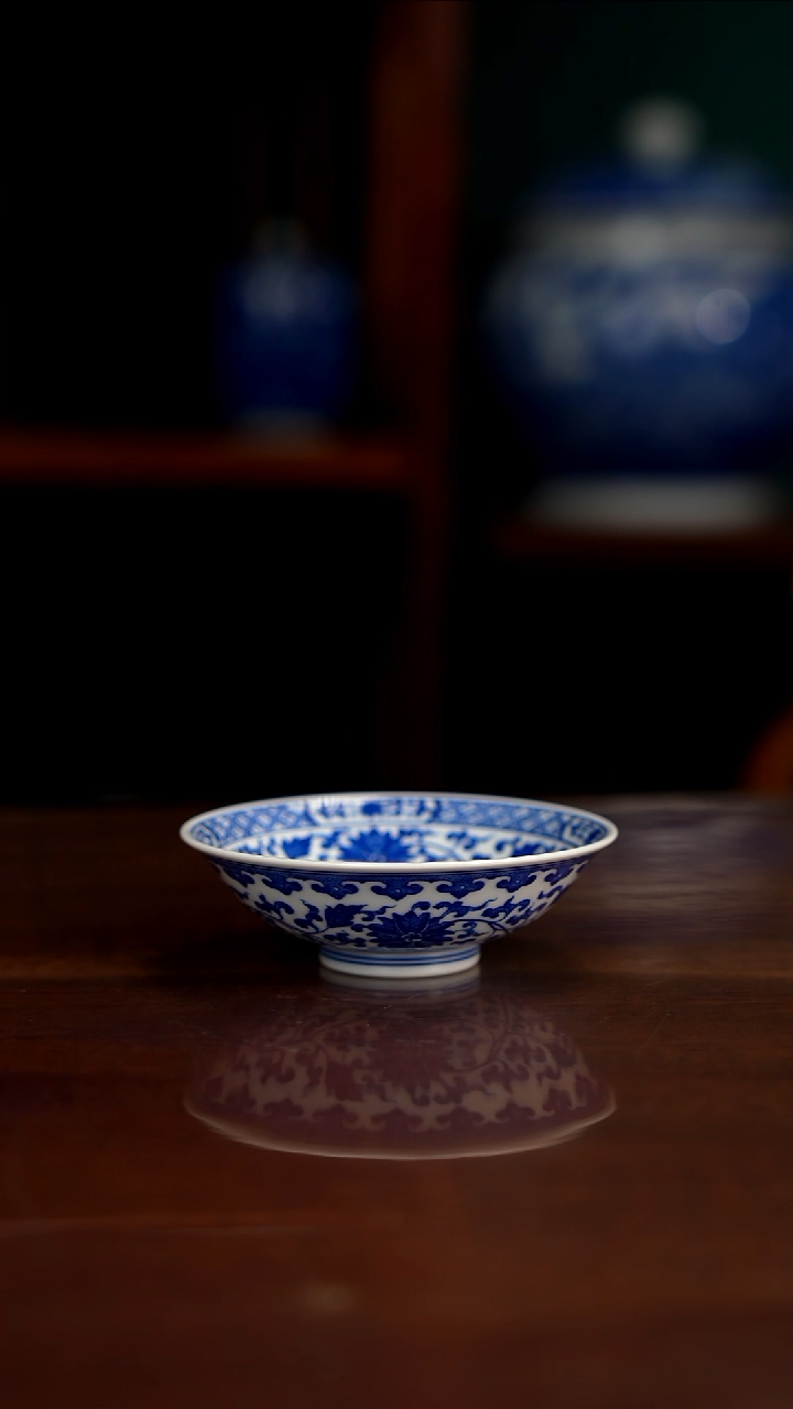 晓月柴窑 缠枝斗笠杯