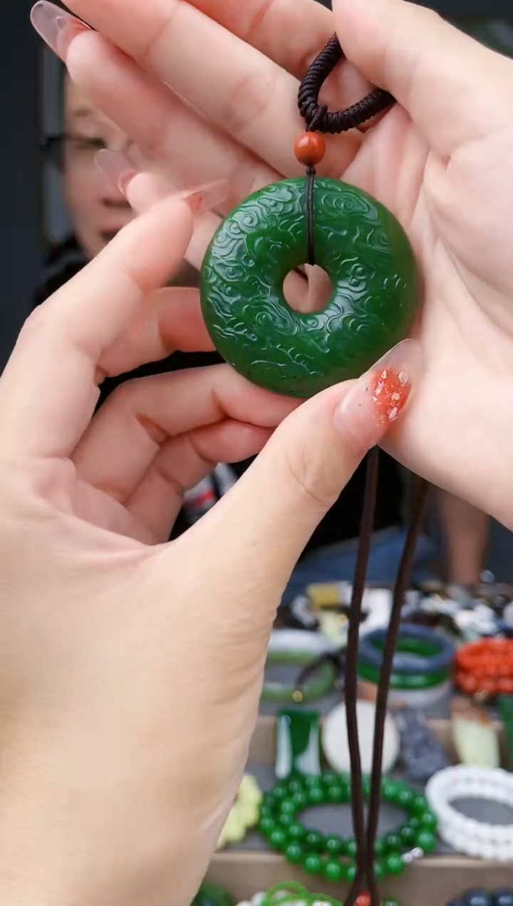 和田玉未镶嵌颈饰多样性发货  拍一单发一个