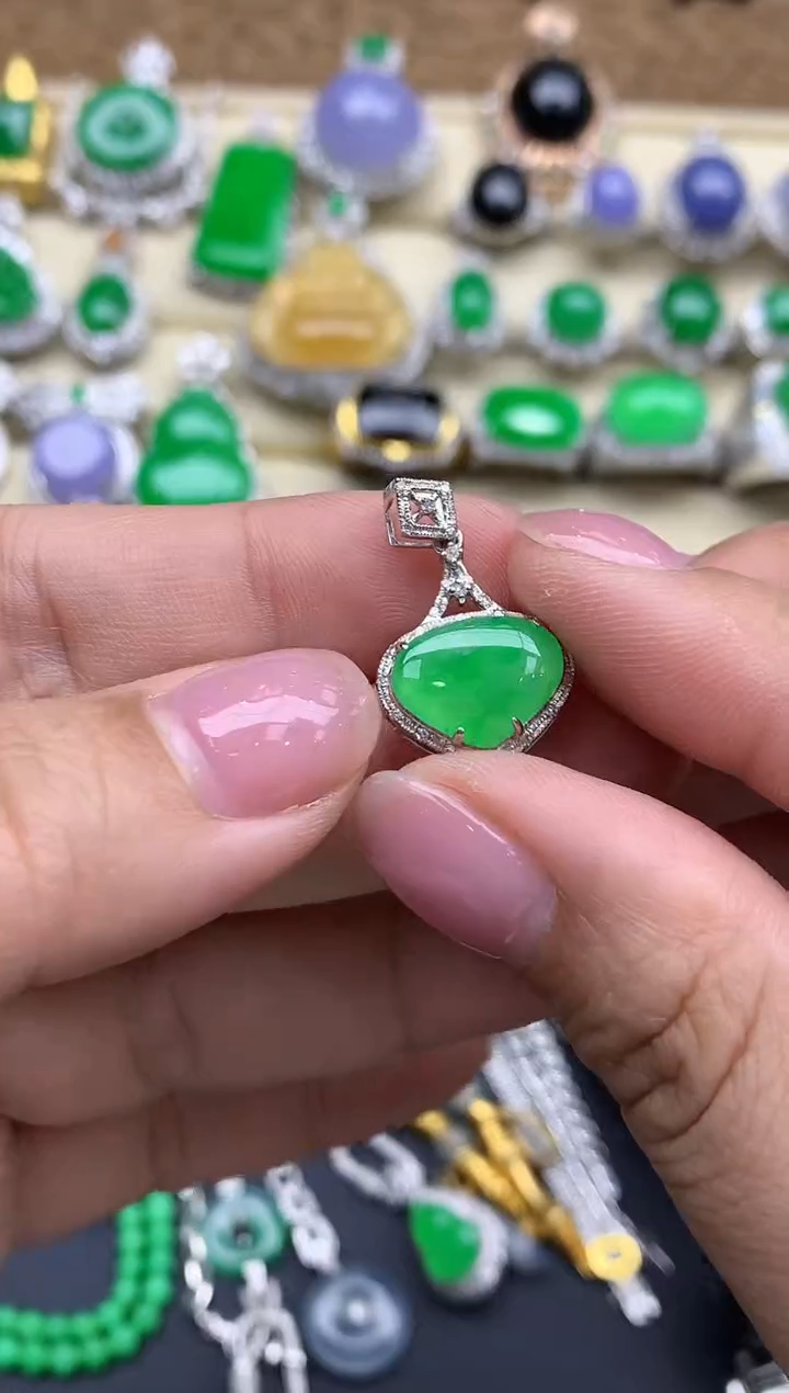 【闪购商品】翡翠颈饰18K金镶嵌391-中国好珍宝