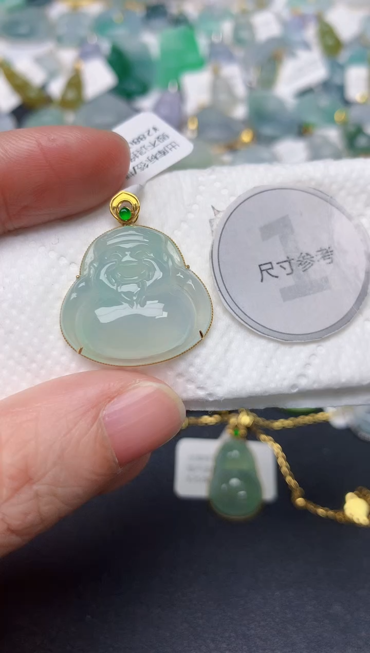 颈饰18K金镶嵌翡翠天然缅甸A货翡翠