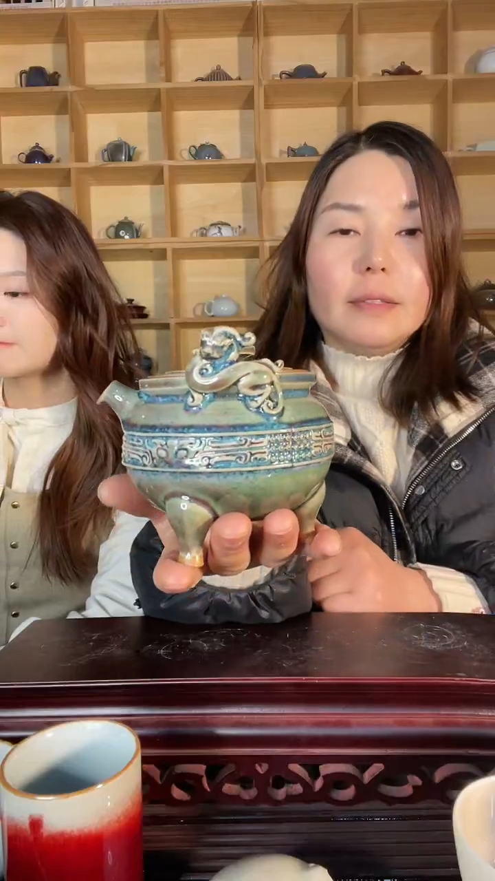 【闪购商品】摆件土魂钧瓷 虎贲壶