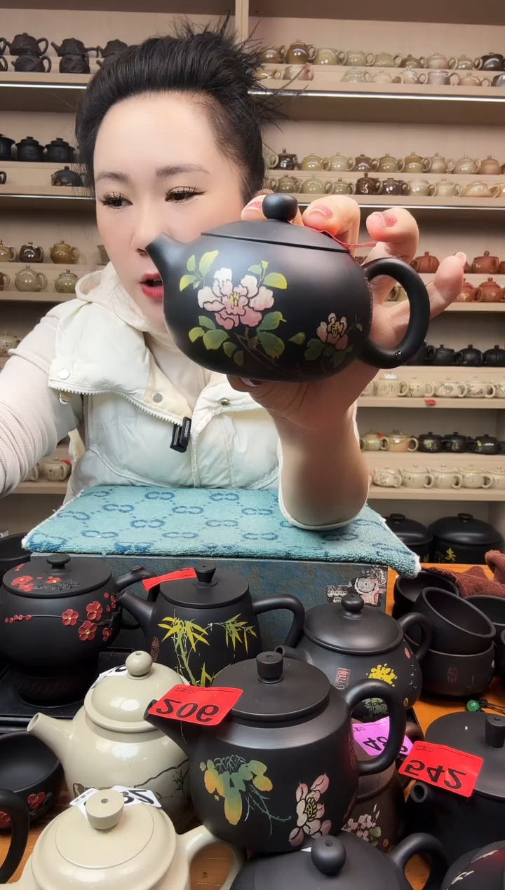 壶彩填 西施 壶  517 +两杯 