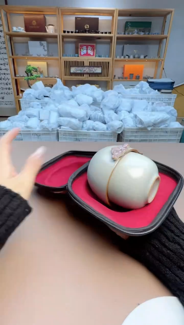 【闪购商品】摆件瓷制品S1111111111111