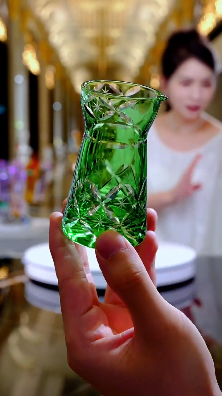 摆件琉璃WG0460刻花分酒器