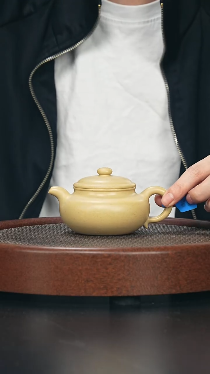 茶壶紫砂仿古-梨皮本绿-全手工微微瑕