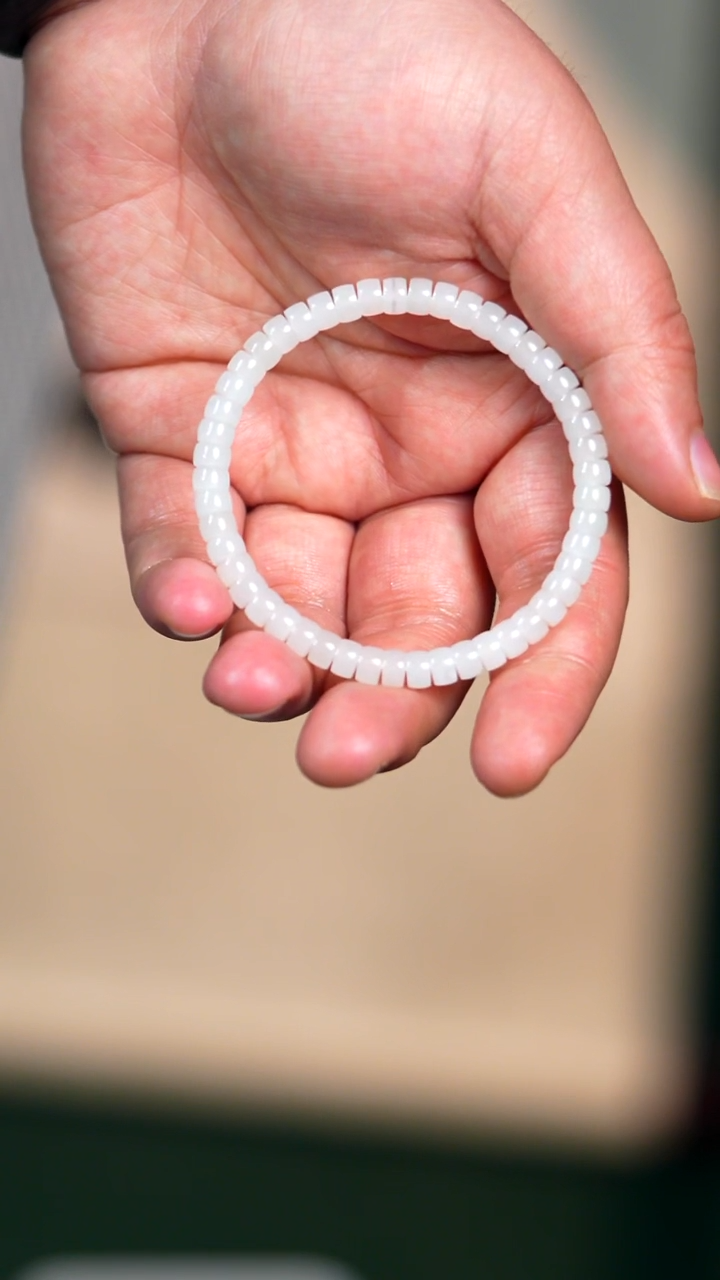 未镶嵌手链和田玉6mm黑山白玉药片