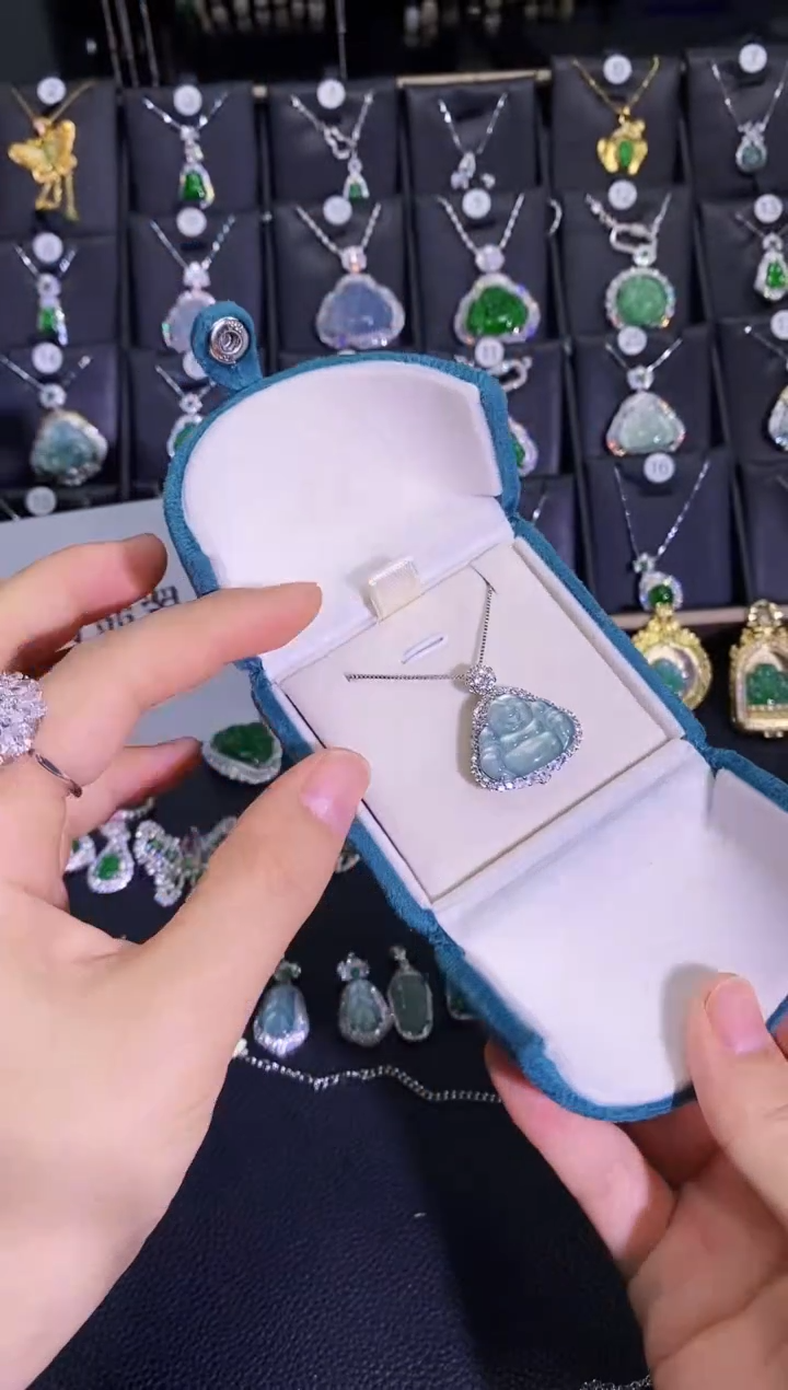 【闪购商品】翡翠吊坠(赠链)银S925镶嵌蓝水佛公