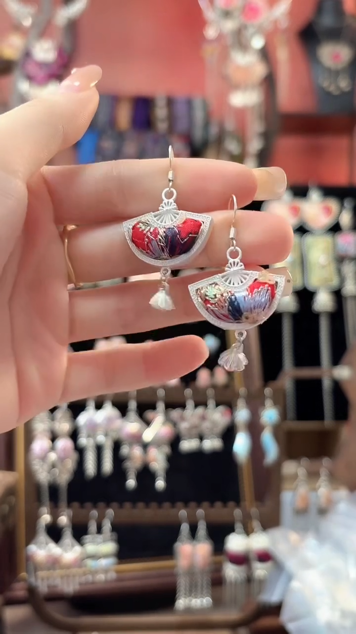 织绣 云织谣民族风精美饰品   27