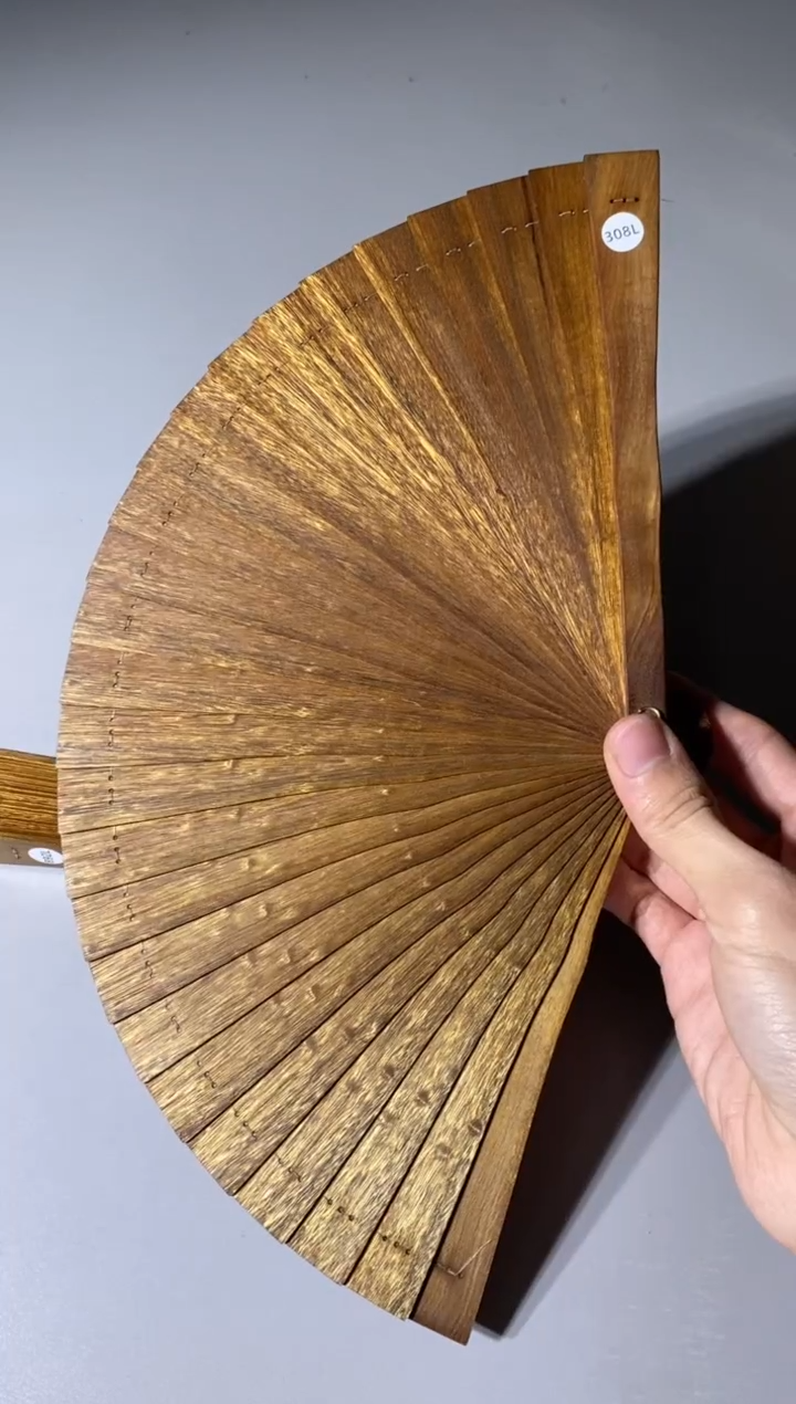 【闪购商品】金丝楠308号18cm金丝楠木小叶桢楠扇子
