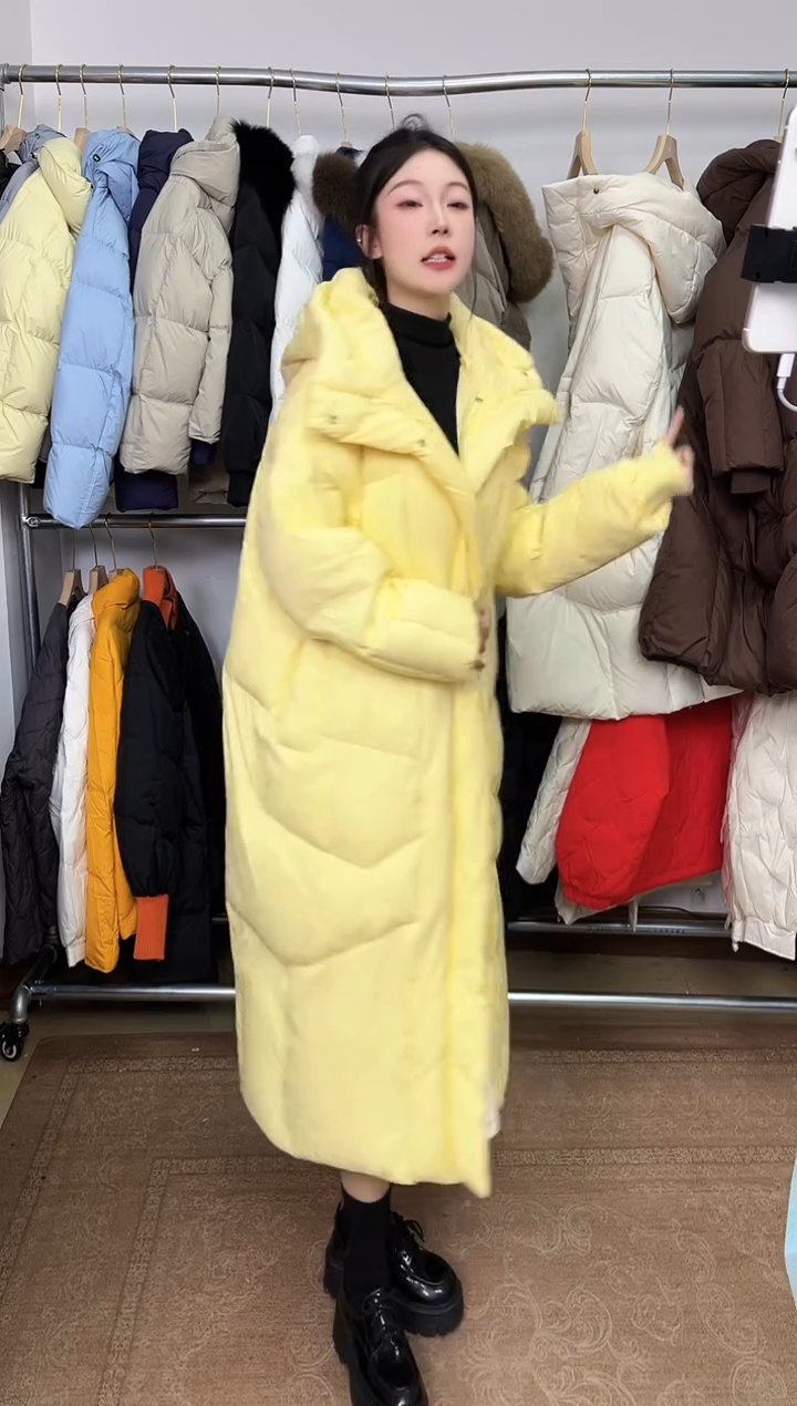 2025新款泡芙鹅绒服黄色M
