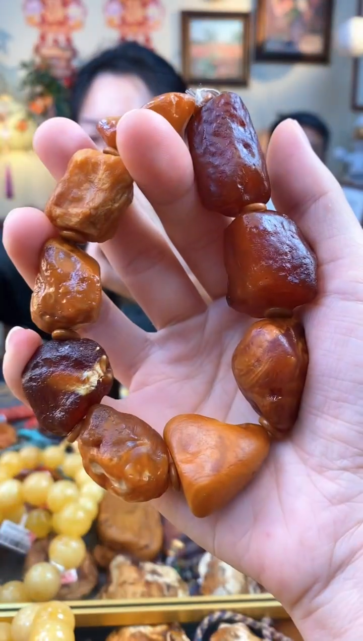 【闪购商品】琥珀手串未镶嵌手串
