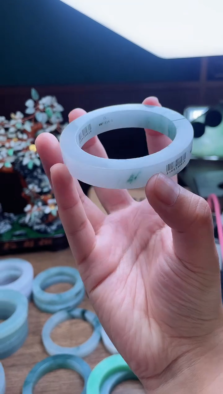 【闪购商品】定制翡翠手镯未镶嵌定制