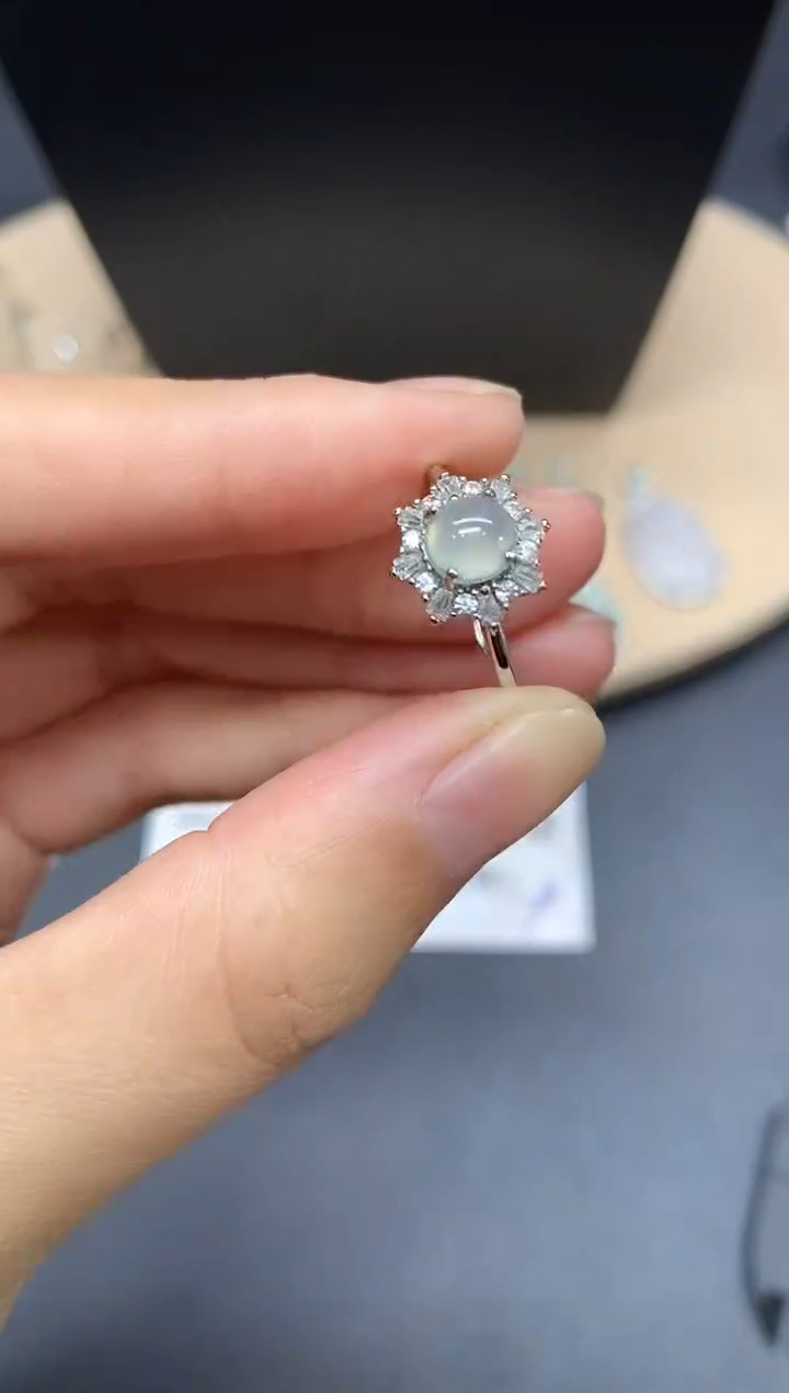 【闪购商品】翡翠戒指银S925镶嵌蛋面【多样性发其一】