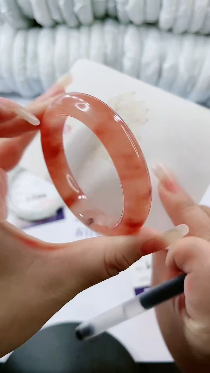 【闪购商品】石英质玉手镯未镶嵌多样性发货L401