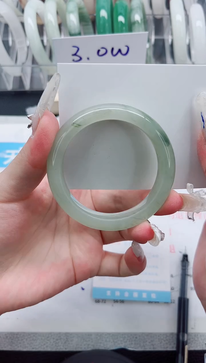 【闪购商品】石英质玉手镯未镶嵌A160-52