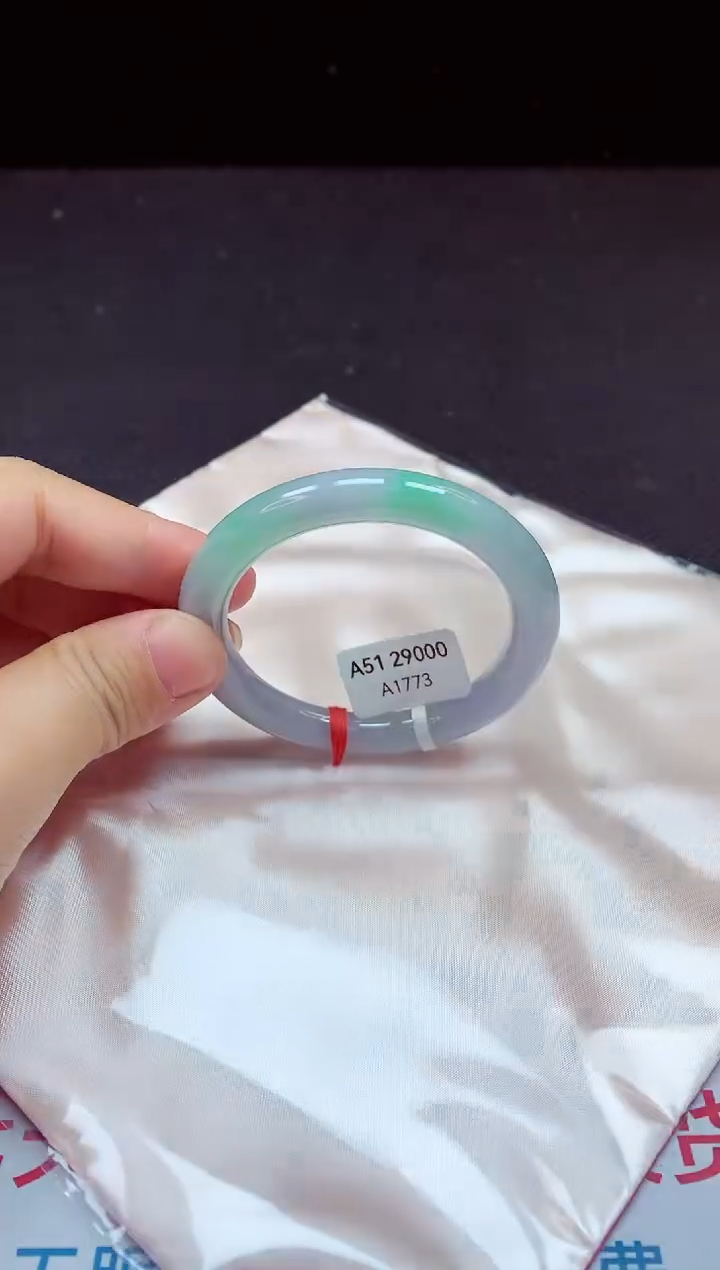 【闪购商品】翡翠手镯未镶嵌镯子51+