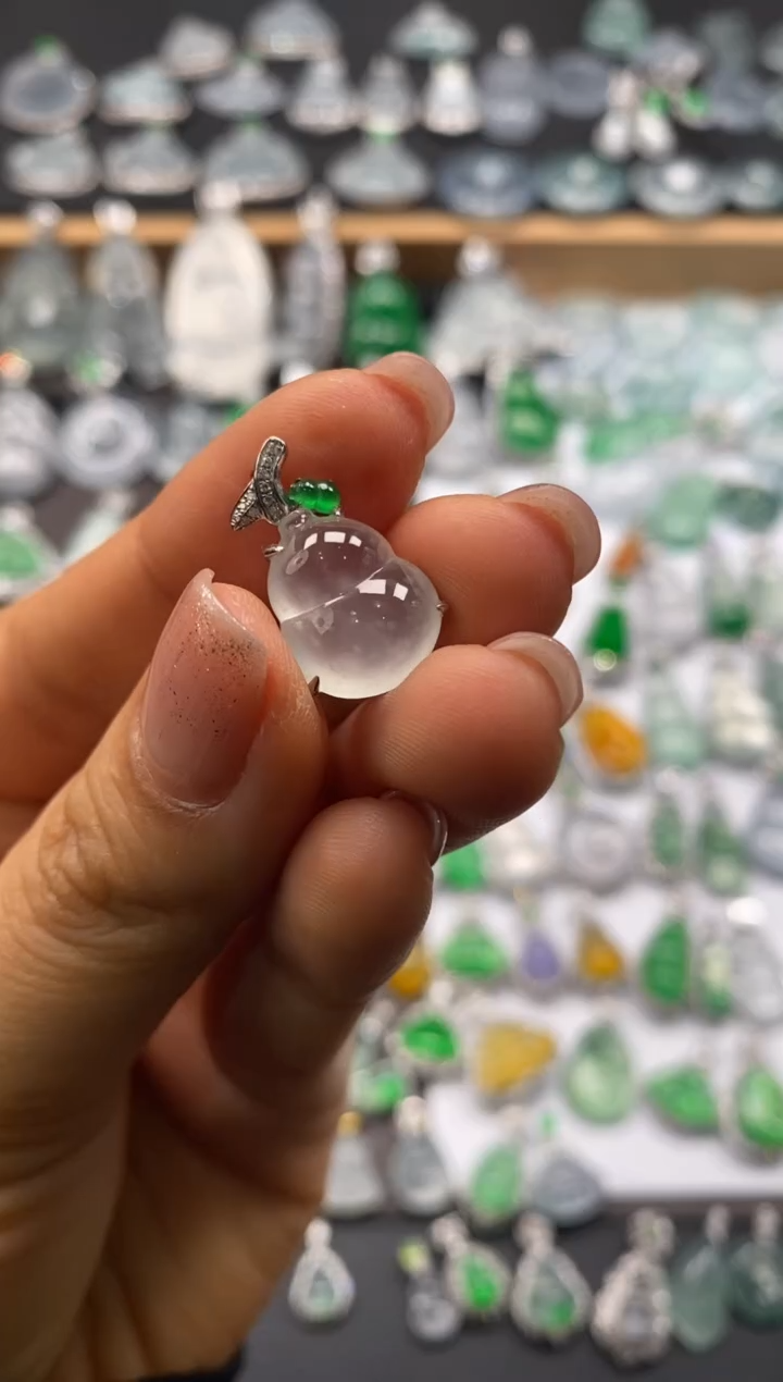 【闪购商品】翡翠吊坠(不含链)18K金镶嵌葫芦