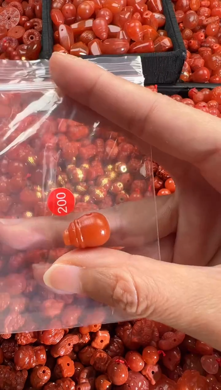 【闪购商品】南红玛瑙颈饰未镶嵌1