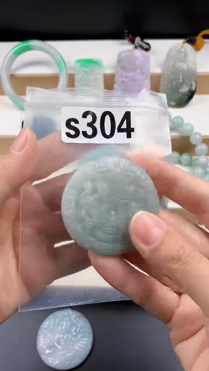 颈饰未镶嵌翡翠天然翡翠吊坠挂件