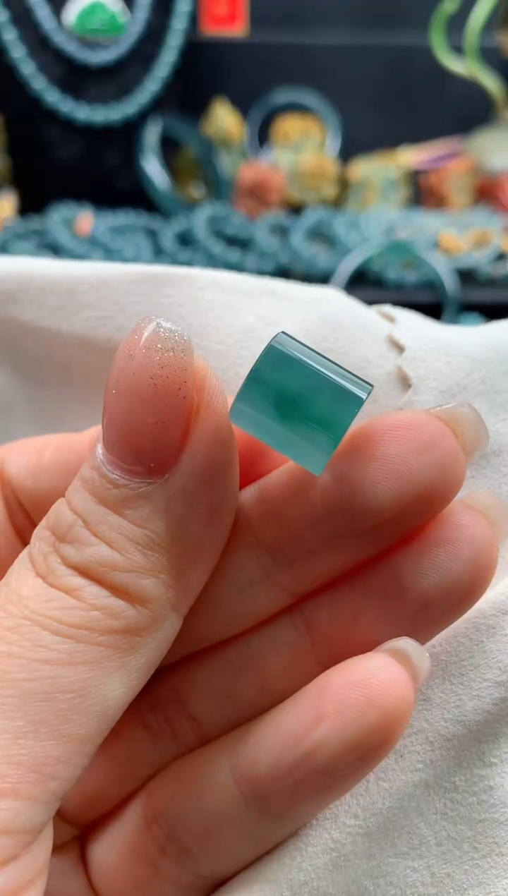 【闪购商品】翡翠颈饰未镶嵌0598764919