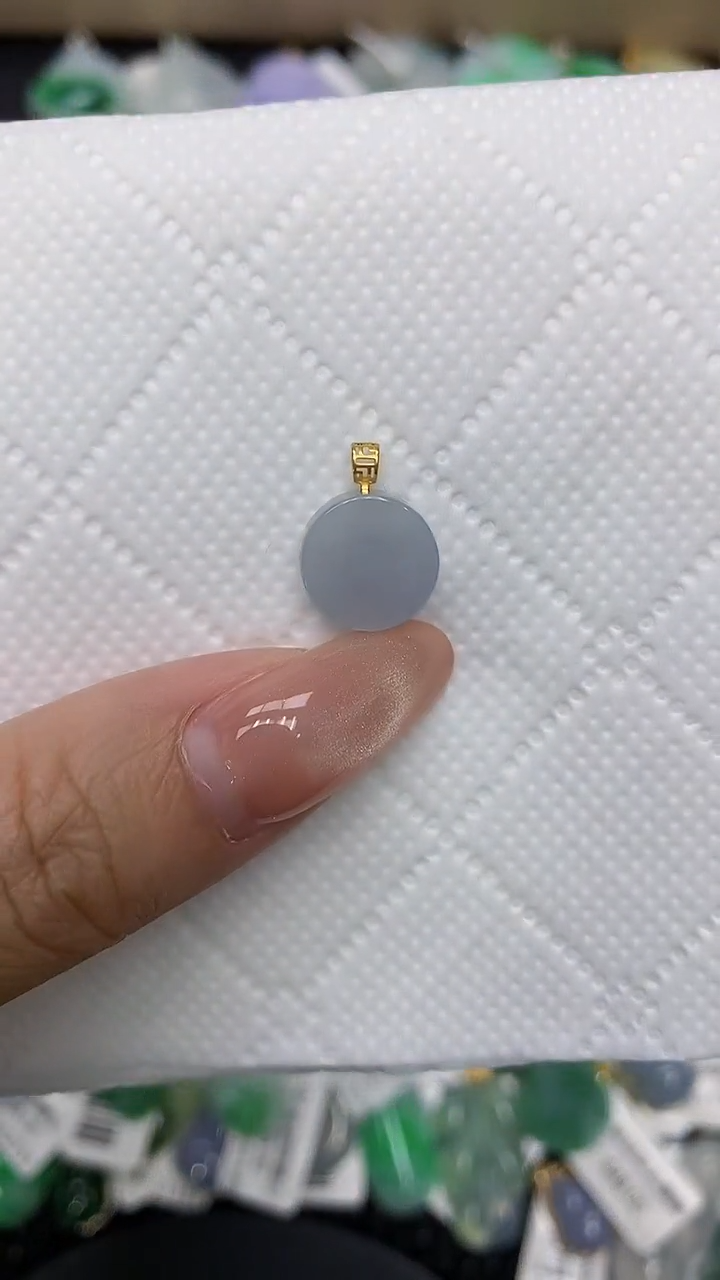 颈饰18K金镶嵌翡翠1111111111