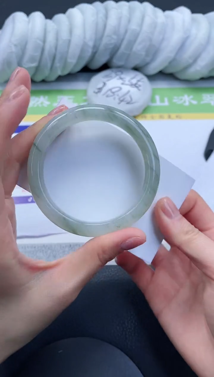 【闪购商品】石英质玉手镯未镶嵌A24-58+